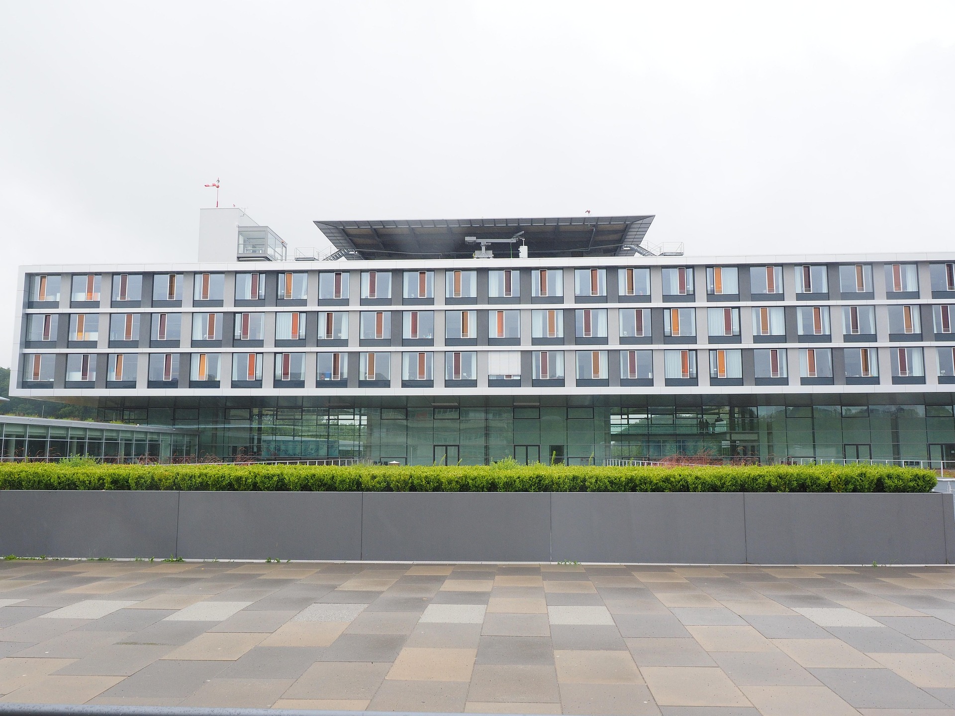 Bundestag gibt Kliniken mehr Zeit – Krankenhausreform wird nachjustiert – Lemgo Radio