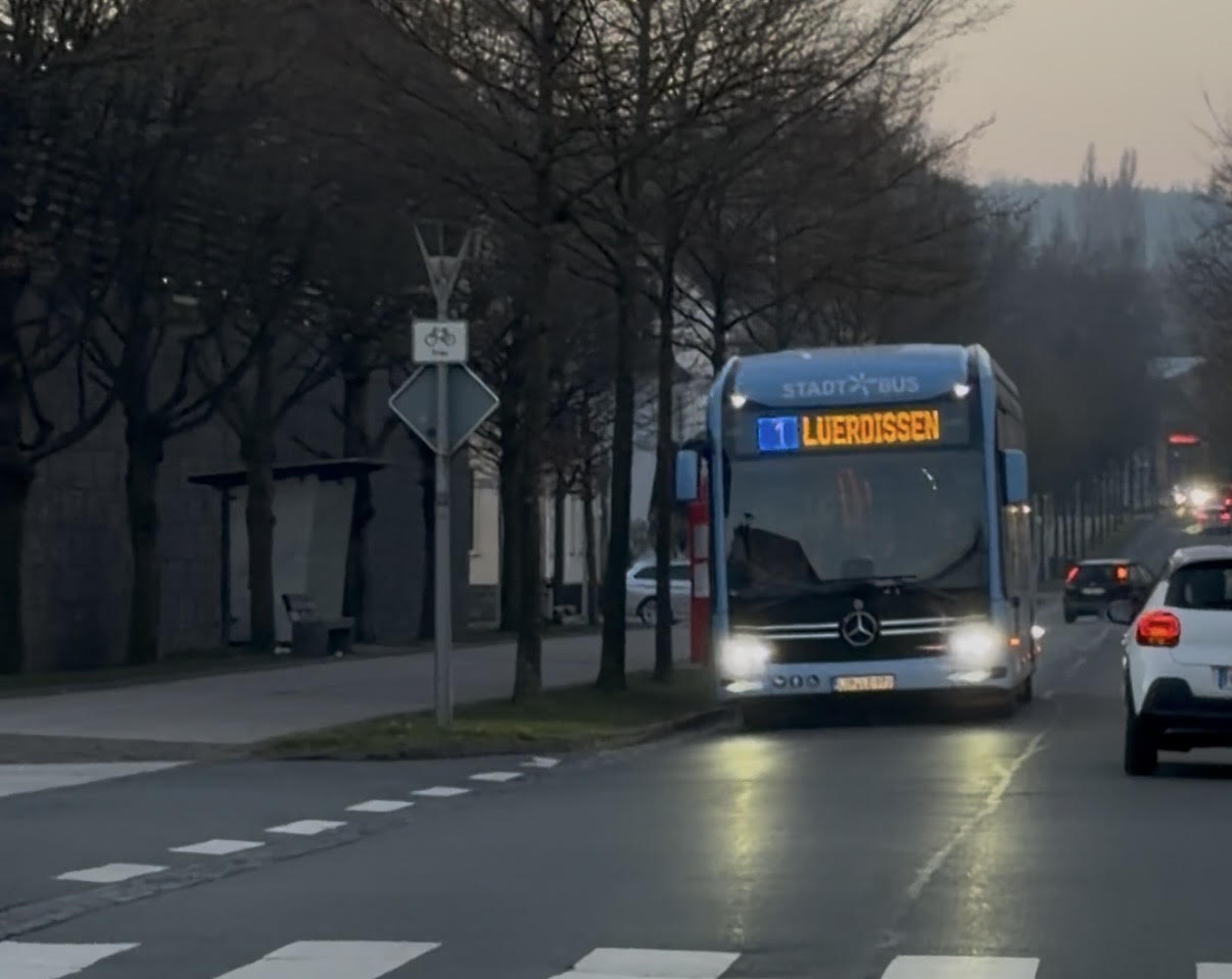 Baustelle in Lemgo: Mehrere Stadtbus-Haltestellen fallen vorübergehend aus – Lemgo Radio