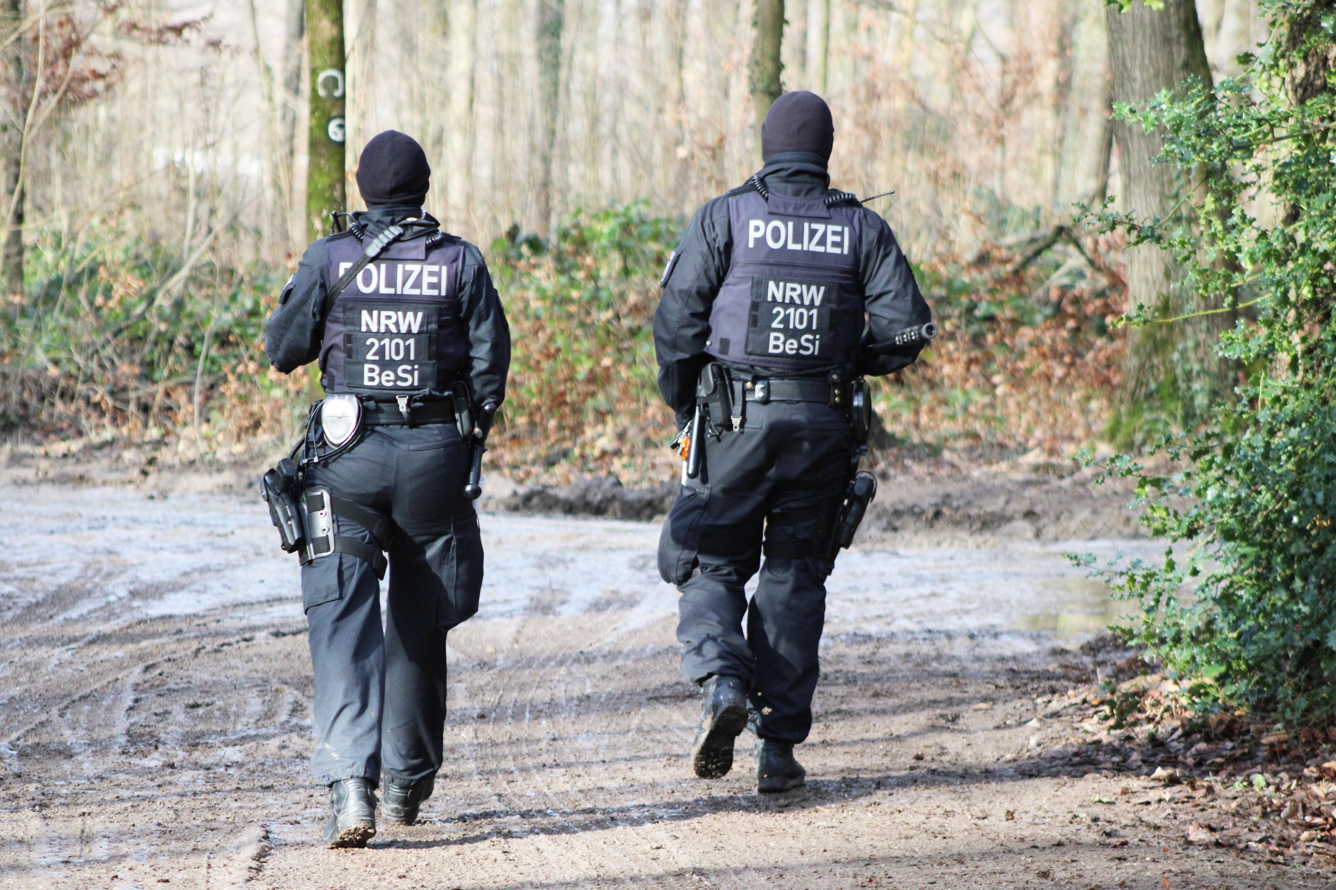 Großrazzia gegen Hells Angels: 1.200 Polizisten schlagen in NRW zu – Lemgo Radio Nachrichten